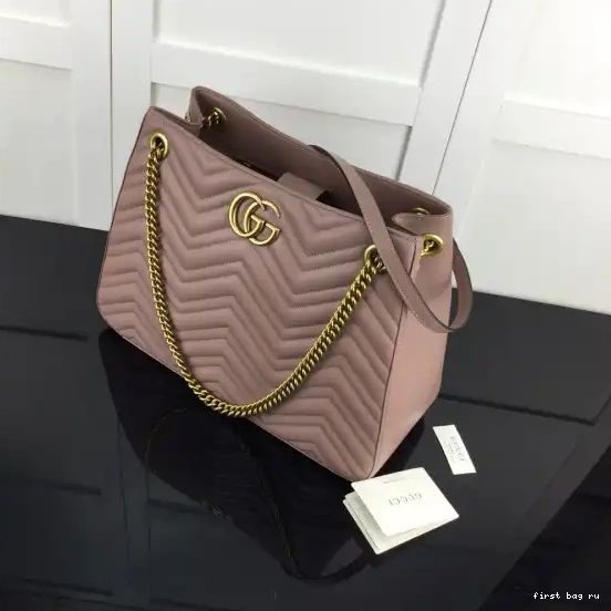 First bag ru matelassé Gucci Marmont Tote GG 0525